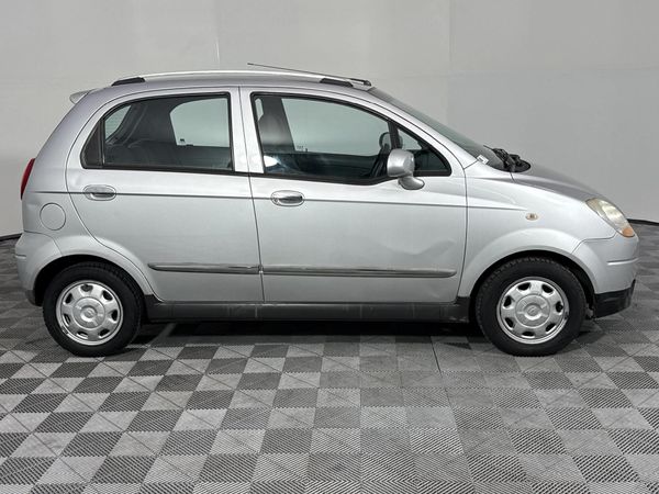 2013-Chevrolet-Spark-Lite-LS image:14