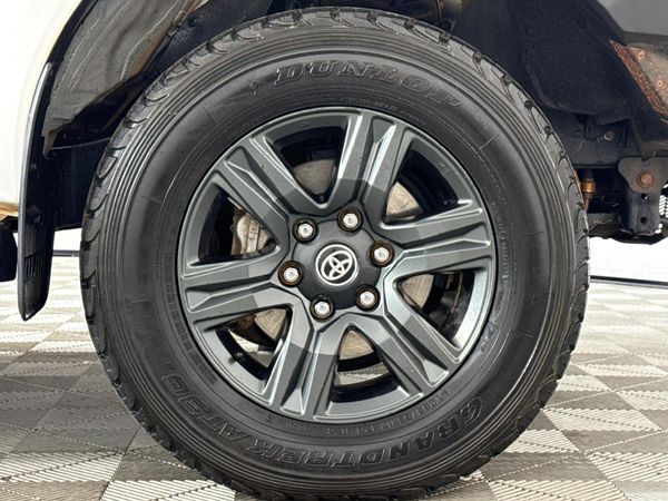 2021-Toyota-Hilux-24-GD-6-Raider-4x4-Auto-Single-Cab image:3