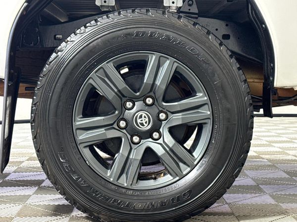 2021-Toyota-Hilux-24-GD-6-Raider-4x4-Auto-Single-Cab image:5