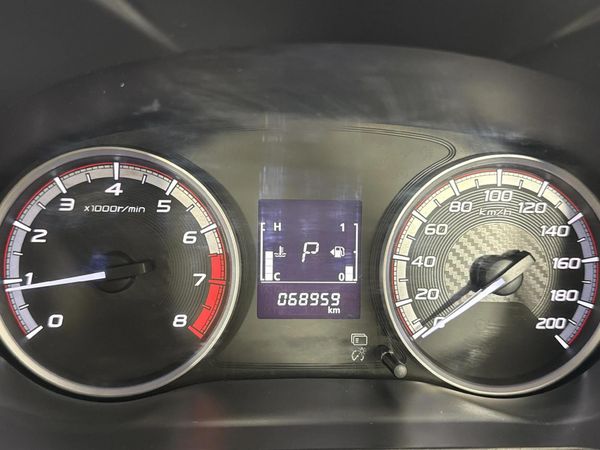 2023-Mitsubishi-Xpander-15-Auto image:2
