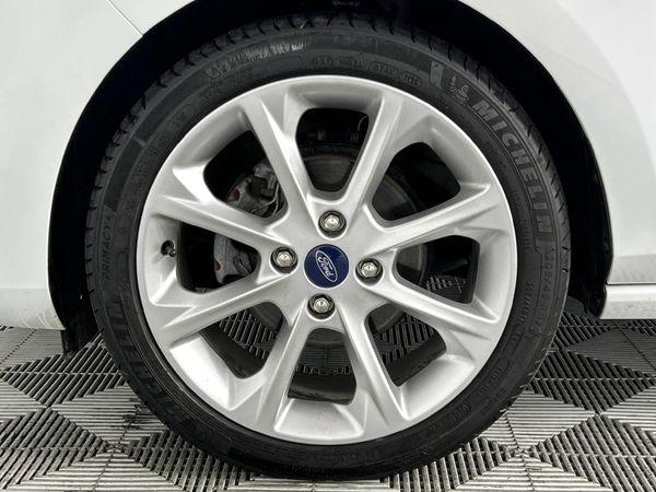 2019-Ford-Fiesta-10-EcoBoost-Titanium-Auto-5-dr image:4