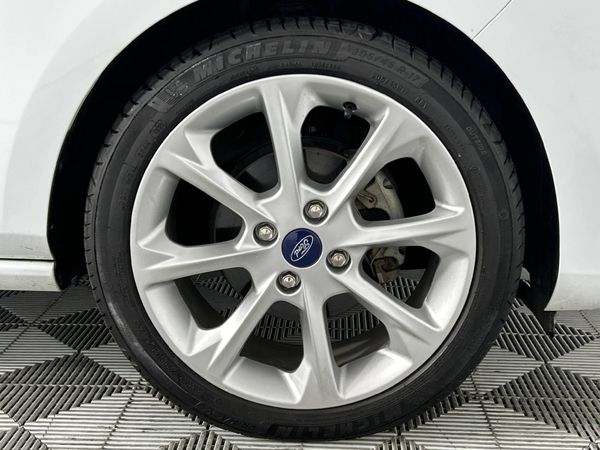 2019-Ford-Fiesta-10-EcoBoost-Titanium-Auto-5-dr image:5