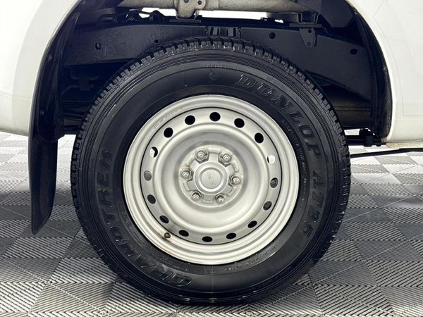 2025-Isuzu-D-Max-19-DDI-HR-L-Auto-Single-Cab image:5