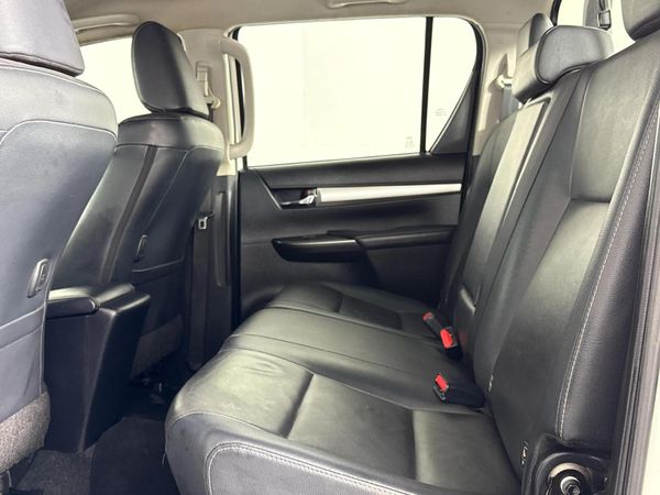 2017-Toyota-Hilux-28-GD-6-Raised-Body-Raider-Double-Cab image:3
