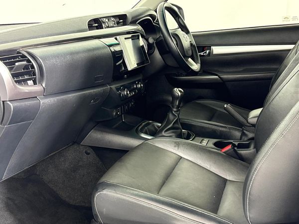 2017-Toyota-Hilux-28-GD-6-Raised-Body-Raider-Double-Cab image:8