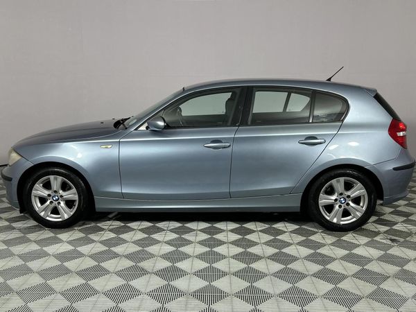 2009-BMW-1-Series-116i-5-dr image:19