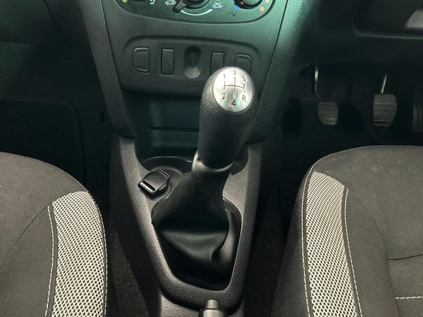 2019-Renault-Sandero-900T-Stepway-Expression image:10
