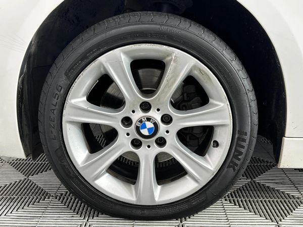 2015-BMW-3-Series-320d-Auto image:4