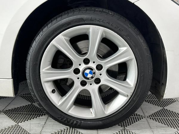 2015-BMW-3-Series-320d-Auto image:5
