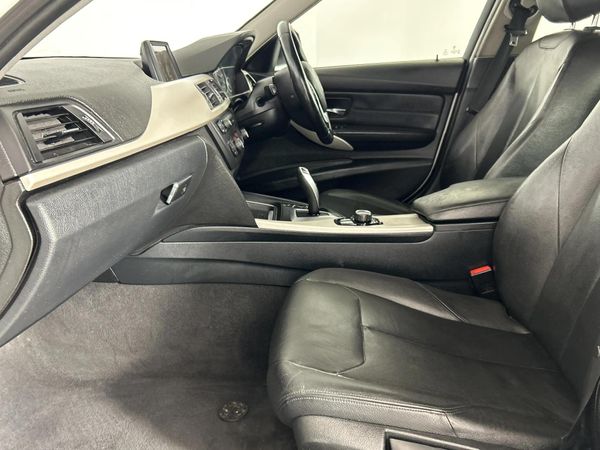2015-BMW-3-Series-320d-Auto image:8