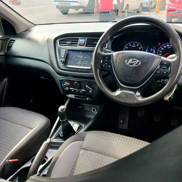2021-Hyundai-i20-12-Motion image:9