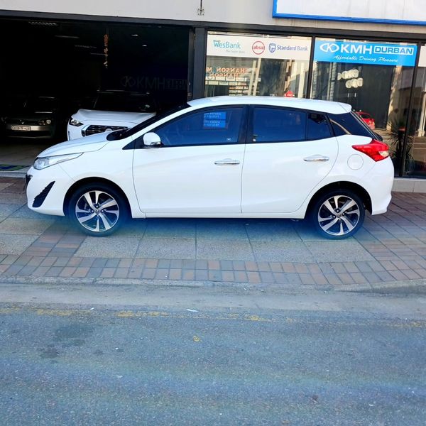 2019-Toyota-Yaris-15-XS-Auto-5-dr image:3