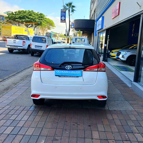 2019-Toyota-Yaris-15-XS-Auto-5-dr image:6