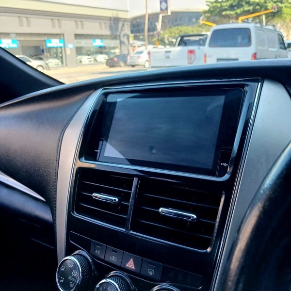 2019-Toyota-Yaris-15-XS-Auto-5-dr image:8