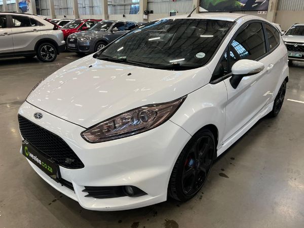 2015-Ford-Fiesta-ST-16-EcoBoost-GDTi image:6