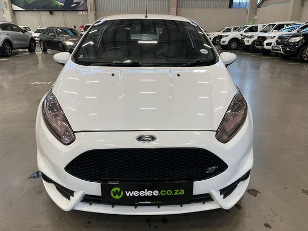 2015-Ford-Fiesta-ST-16-EcoBoost-GDTi image:7