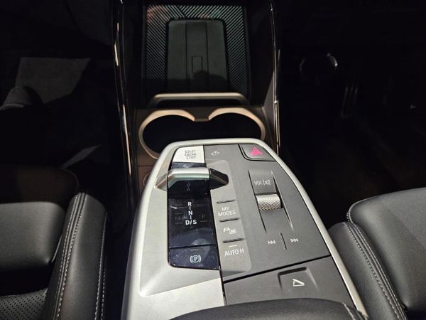 2023-BMW-X1-sDrive18d-M-Sport image:18