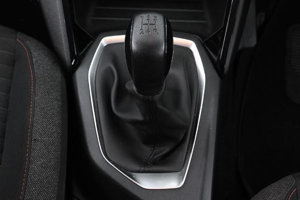 2022-Peugeot-208-12-Active image:14