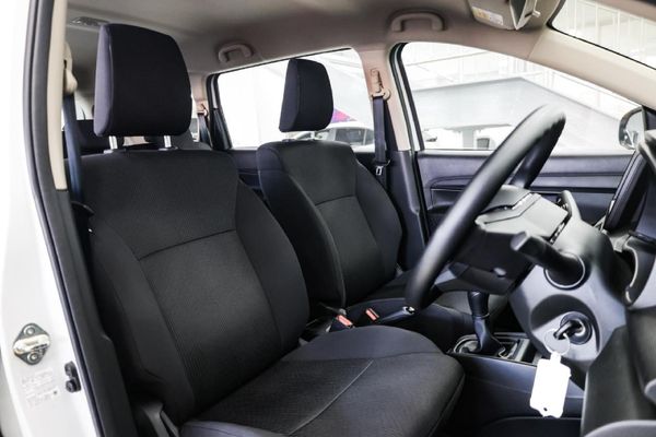 2026-Suzuki-Ertiga-15-GA image:9
