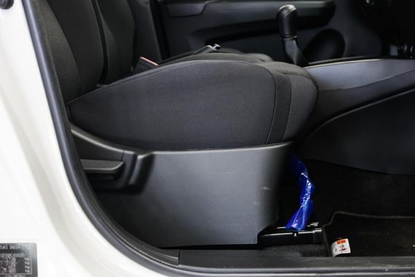 2026-Suzuki-Ertiga-15-GA image:8
