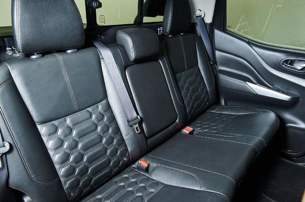 2022-Nissan-Navara-25-DDTi-LE-Plus-Auto-Double-Cab image:6