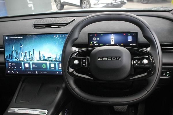 2026-Omoda-C7-15T-SHS-DHT-Phev image:12