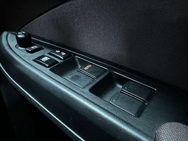 2025-Suzuki-Fronx-15-GL image:12