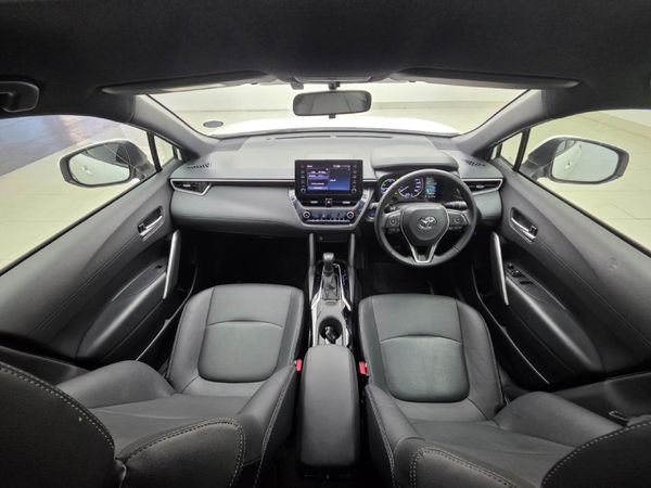 2025-Toyota-Corolla-Cross-18-XS-Hybrid image:12
