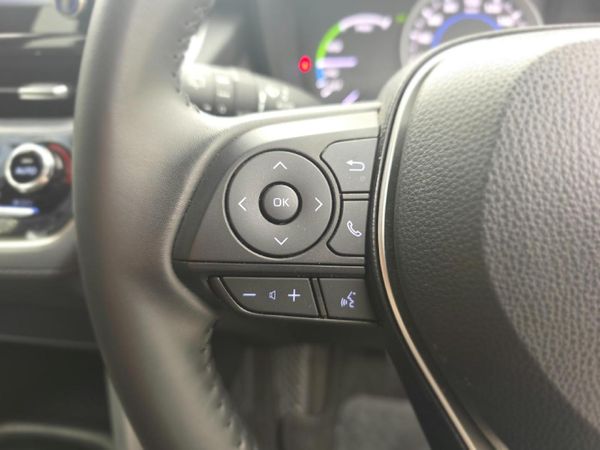 2025-Toyota-Corolla-Cross-18-XS-Hybrid image:17