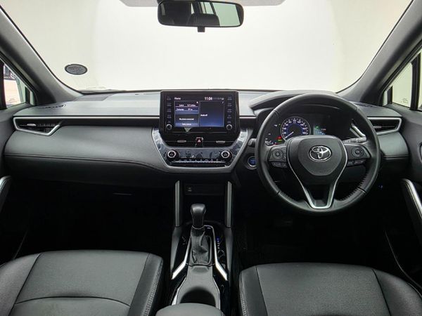 2025-Toyota-Corolla-Cross-18-XS-Hybrid image:19