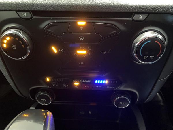 2019-Ford-Everest-22-TDCi-XLS-Auto image:19