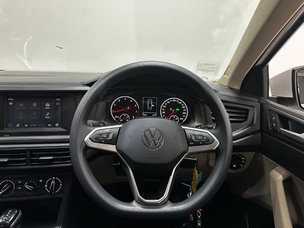 2024-Volkswagen-Polo-16-Classic-Auto image:9