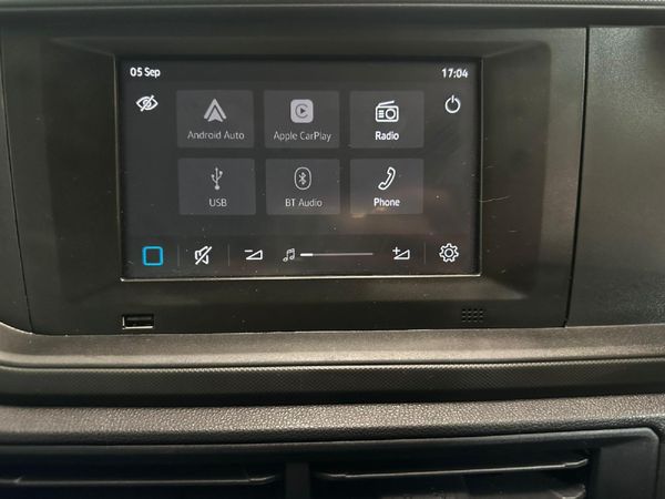 2024-Volkswagen-Polo-16-Classic-Auto image:14