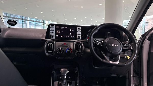 2025-Kia-Sonet-15-EX-Auto image:10