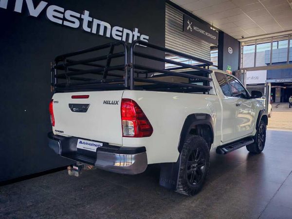 2018-Toyota-Hilux-28-GD-6-Raised-Body-Raider-Extra-Cab-Auto image:3