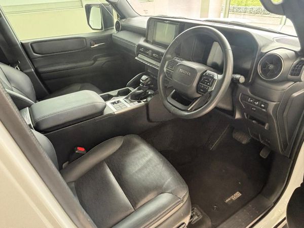 2024-Toyota-Land-Cruiser-Prado-TX-28GD-Auto image:8