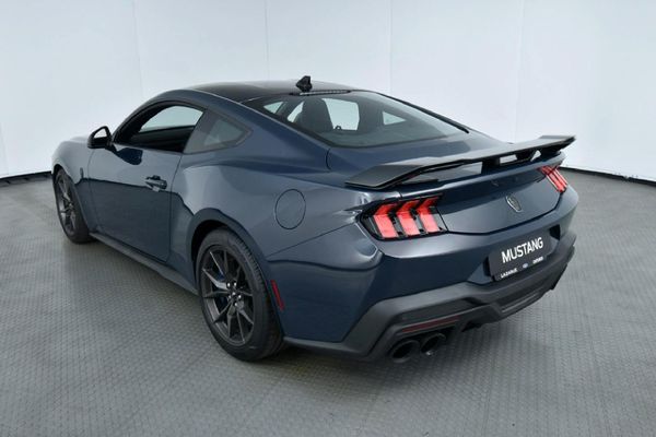 2026-Ford-Mustang-Dark-Horse-Fastback image:7