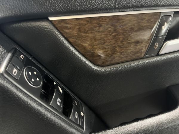 2013-Mercedes-Benz-C-Class-C-200-BE-Classic-Auto image:17