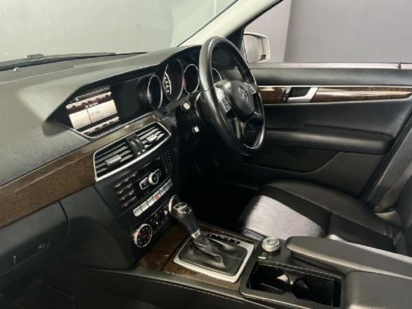 2013-Mercedes-Benz-C-Class-C-200-BE-Classic-Auto image:6
