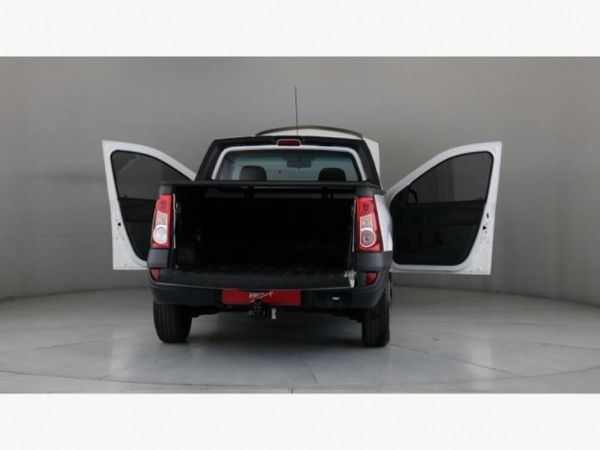2021-Nissan-NP200-16-AC-Safety-Pack image:22