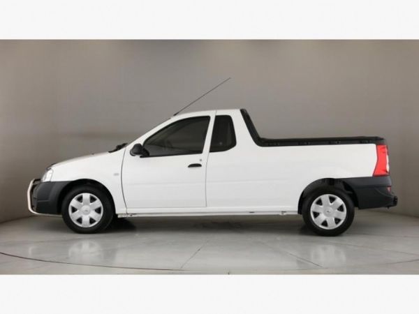 2021-Nissan-NP200-16-AC-Safety-Pack image:3