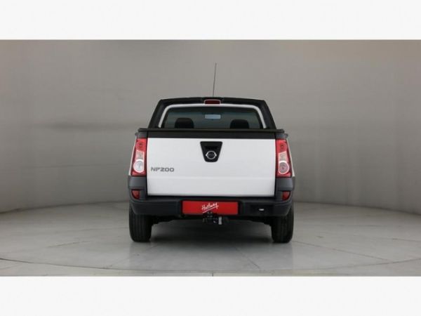 2021-Nissan-NP200-16-AC-Safety-Pack image:5