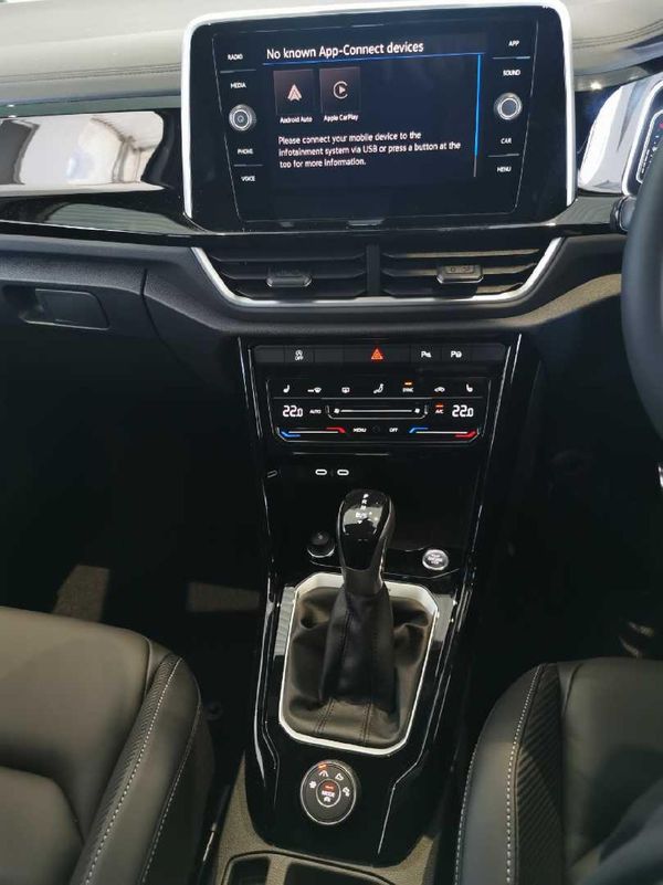 2026-Volkswagen-T-Roc-20-TSI-4M-R-Line-Auto image:14