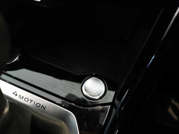 2026-Volkswagen-T-Roc-20-TSI-4M-R-Line-Auto image:5