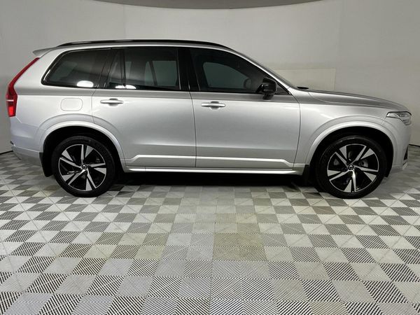 2023-Volvo-XC90-B5-R-Design-AWD image:16