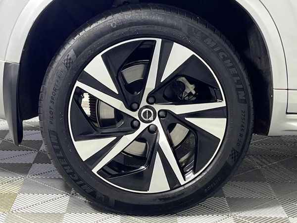 2023-Volvo-XC90-B5-R-Design-AWD image:7