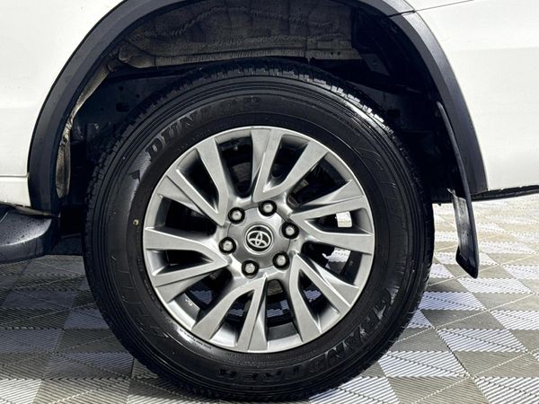2020-Toyota-Fortuner-28-GD-6-4x4-VX-Auto image:5