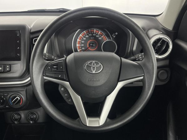 2025-Toyota-Vitz-10-XR-AMT image:11