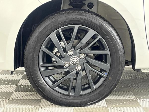2025-Toyota-Vitz-10-XR-AMT image:4