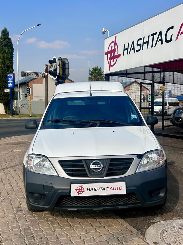2012-Nissan-NP200-16 image:1